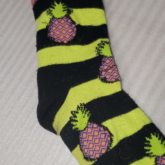 Pineapple socks - Picture 2 of 2